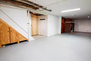 671 Essex St, Bangor, ME 04401 - Photo 58