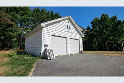 671 Essex Street, Bangor, ME 04401 - Photo 84