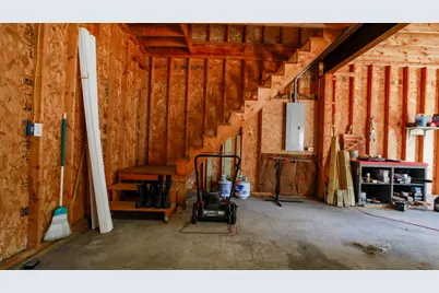 671 Essex Street, Bangor, ME 04401 - Photo 102