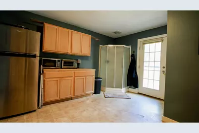 671 Essex Street, Bangor, ME 04401 - Photo 30