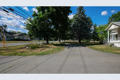 671 Essex Street, Bangor, ME 04401 - Photo 98