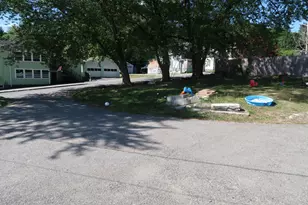 19 Cumberland St, Augusta, ME 04330 - Photo 2