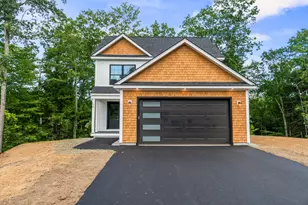 56 Woodbrey Ln, Standish, ME 04084 - Photo 2