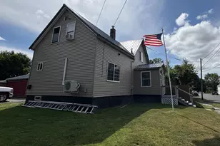 5 Western Ave, East Millinocket, ME 04430 - Photo 4