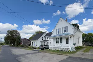 43 Pacific St, Rockland, ME 04841 - Photo 2
