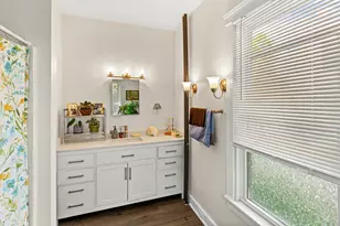 56 Elm St, Camden, ME 04843 - Photo 16