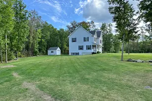 202 Orchard Dr, Hermon, ME 04401 - Photo 4