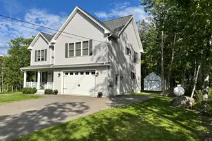 202 Orchard Dr, Hermon, ME 04401 - Photo 10
