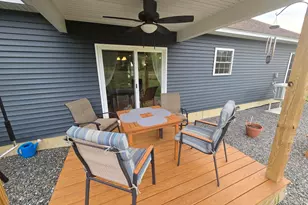 36 Boxwood Ln, Hermon, ME 04401 - Photo 4