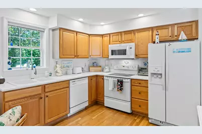 146 Parkwood Drive, Augusta, ME 04330 - Photo 18