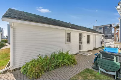 165 East Grand Avenue #5-6, Old Orchard Beach, ME 04064 - Photo 4