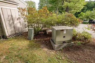 31 Oakwood Dr, Hallowell, ME 04347 - Photo 14