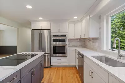 32 New Road, Scarborough, ME 04074 - Photo 6