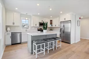 32 Regency Cir, Kittery, ME 03904 - Photo 14