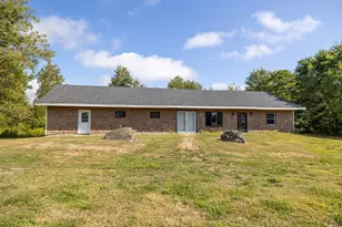 1186 Eastern Ave, Chelsea, ME 04330 - Photo 2