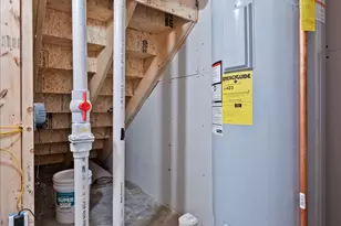 2425- US-2, Hermon, ME 04401 - Photo 34