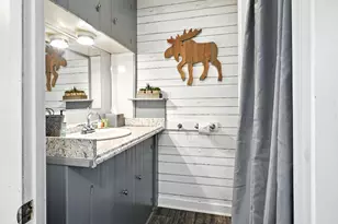 7 N North Maple St, Greenville, ME 04441 - Photo 32