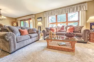 43 Estates Dr, Manchester, ME 04351 - Photo 6