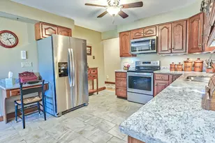 43 Estates Dr, Manchester, ME 04351 - Photo 10