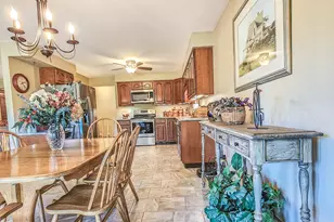 43 Estates Dr, Manchester, ME 04351 - Photo 8