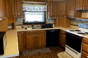 62 Old Point Ave, Madison, ME 04950 - Photo 16