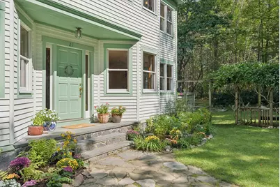 21 Stonecrest Drive, Falmouth, ME 04105 - Photo 2