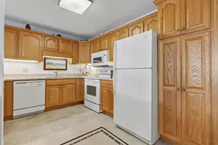 215 E Grand Ave, Old Orchard Beach, ME 04064 - Photo 12