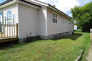 10 York Street St, Howland, ME 04448 - Photo 2
