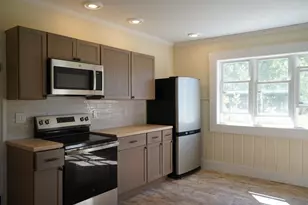 124 South St, Pittsfield, ME 04967 - Photo 8