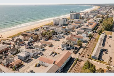 78 E Grand Avenue #103, Old Orchard Beach, ME 04064 - Photo 4