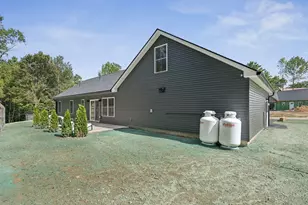 30 Village Green Cir, Oakland, ME 04963 - Photo 10