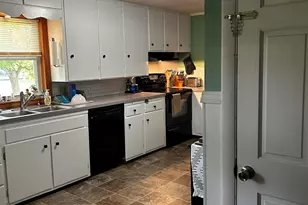 10 Sheridan St, Newport, ME 04953 - Photo 18