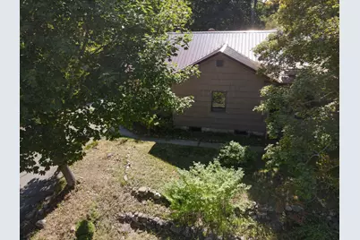 26 Pleasant Street, Millinocket, ME 04462 - Photo 32