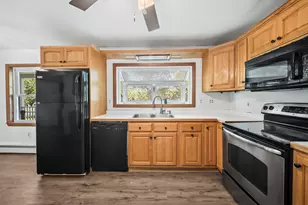 29 Thompson Rd, Veazie, ME 04401 - Photo 18