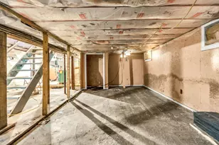 66 Summer St, Oakland, ME 04963 - Photo 20