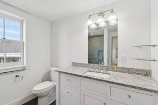 33 Turner St, Portland, ME 04101 - Photo 40