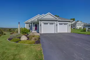 17 Callaway Dr, Gray, ME 04039 - Photo 1