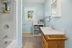 185 Pleasant St, Richmond, ME 04357 - Photo 16