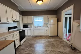 17 Bates St, Millinocket, ME 04462 - Photo 16
