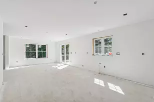 53 Lochwood Dr, Gorham, ME 04038 - Photo 2