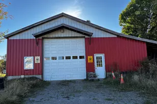 361 W Main St, Searsport, ME 04974 - Photo 34