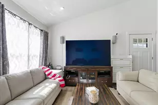 32 Selden Ln, Oakland, ME 04963 - Photo 6