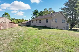 11 Frost Ln, Readfield, ME 04355 - Photo 10