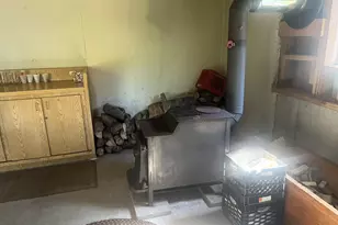 672 Meadow Ln, Rumford, ME 04276 - Photo 18