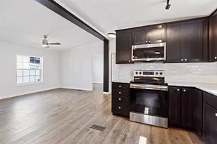 19 Purchase St, Rockland, ME 04841 - Photo 12