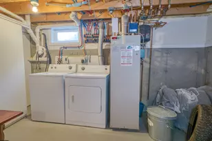 208 Congress St, Belfast, ME 04915 - Photo 32