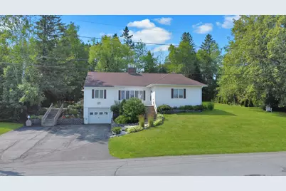 137 Fox Street, Madawaska, ME 04756 - Photo 2