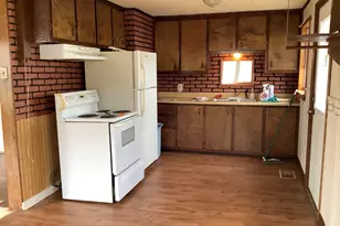 33 Pleasant St, Presque Isle, ME 04769 - Photo 2