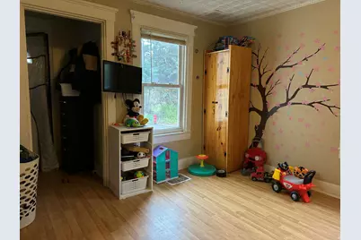 21 Pine Street, Skowhegan, ME 04976 - Photo 12