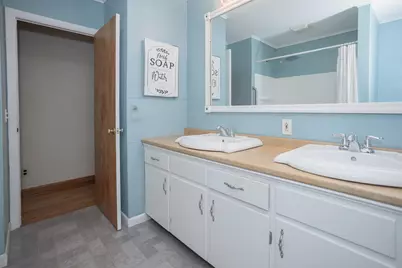 17 Oak Street, Jay, ME 04239 - Photo 14